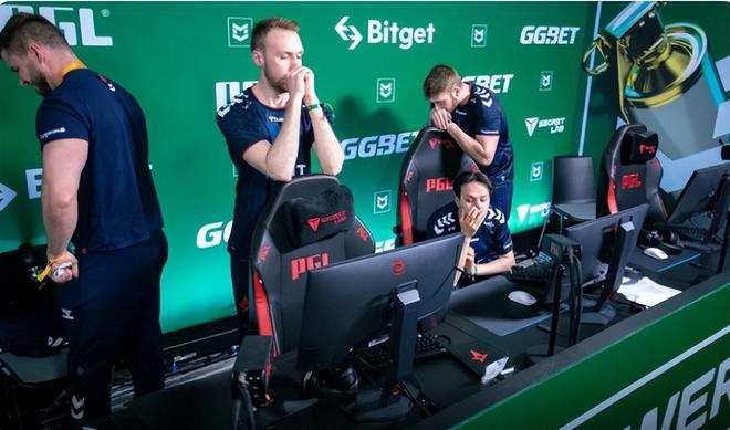 出了比赛的 出了比赛的