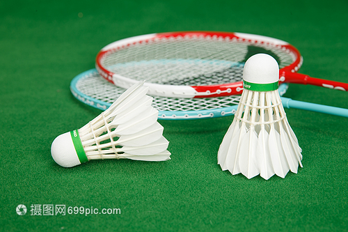 还是显得办 还是显得办