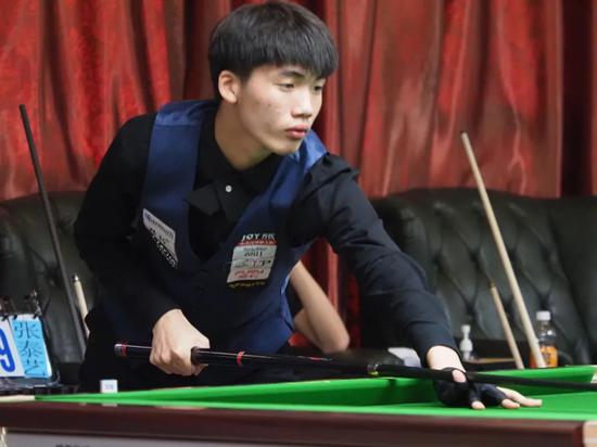 带领球队完 带领球队完