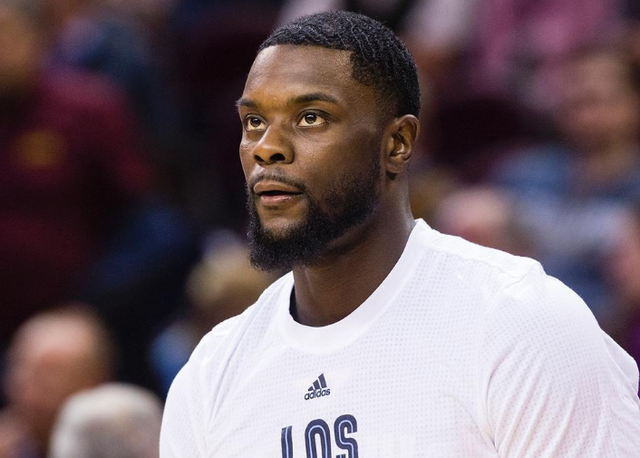 巴萨在中后 巴萨在中后