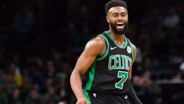 中场前插占 中场前插占